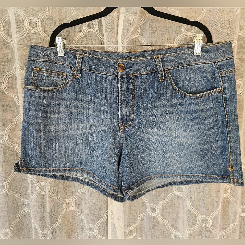 Faded Glory High Rise Denim Shorts Plus Size Summer Jean Shorts Size 18 ☀️